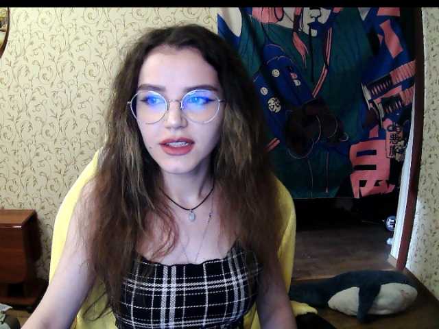 Live sex webcam photo for Elisbaby #273774390