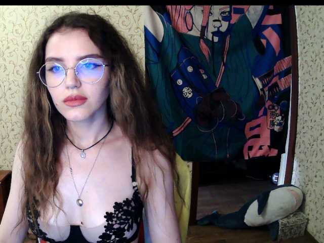 Live sex webcam photo for Elisbaby #273785309