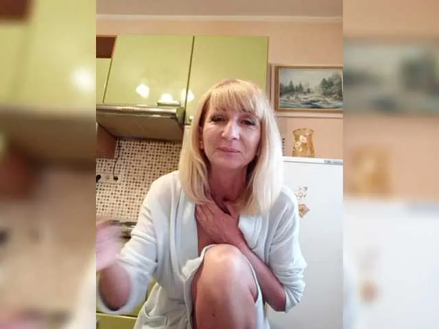 Live sex webcam photo for Elise52 #273742879