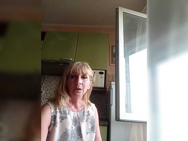 Live sex webcam photo for Elise52 #273911542