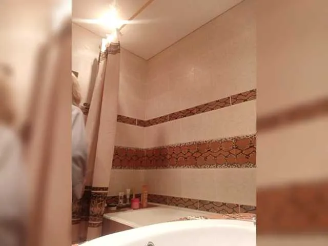 Live sex webcam photo for Elise52 #274127685