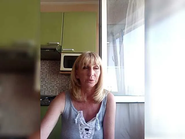 Live sex webcam photo for Elise52 #274481636