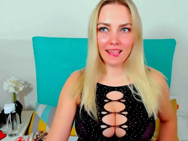 Live sex webcam photo for EliseBlonde #277470647