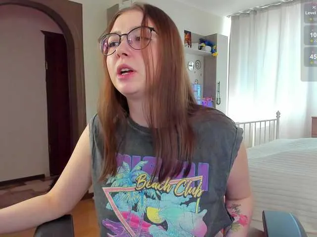 Live sex webcam photo for EliseJay #290732367