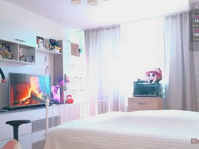 Live sex webcam photo for EliseJay #291583089