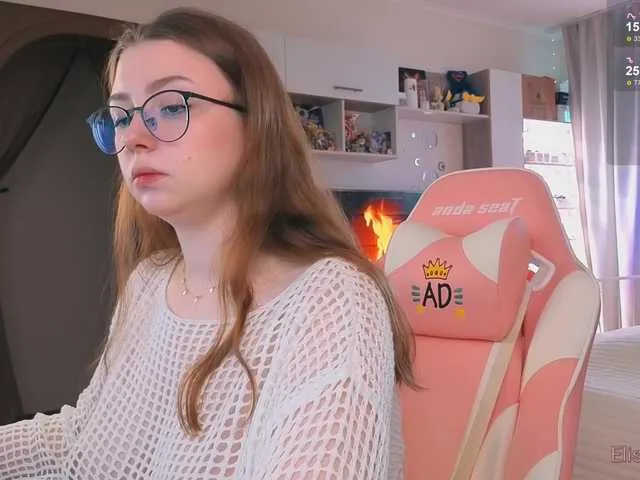 Live sex webcam photo for EliseJay #291726828