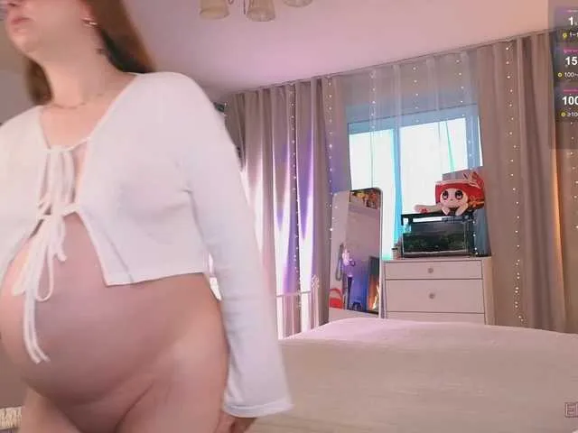 Live sex webcam photo for EliseJay #292228673