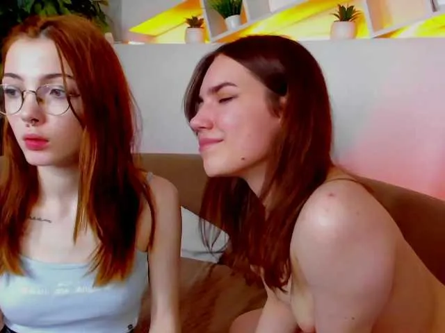 Live sex webcam photo for Eliska-n-Lexy #273309605