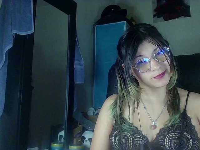 Live sex webcam photo for Elith20 #290908821