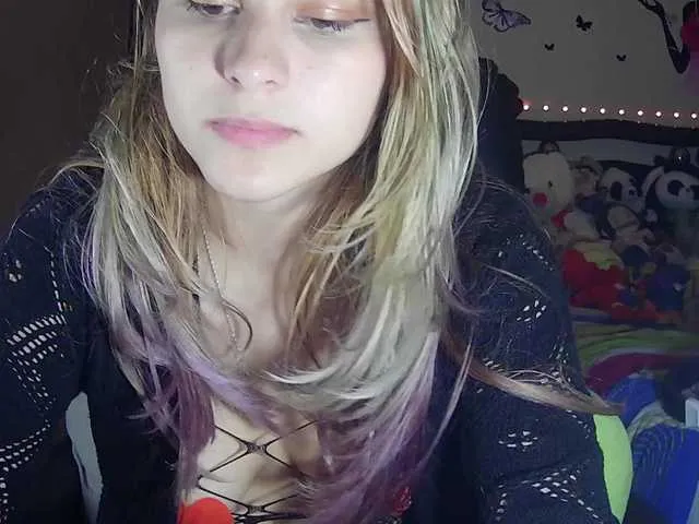 Live sex webcam photo for Elith20 #292225908