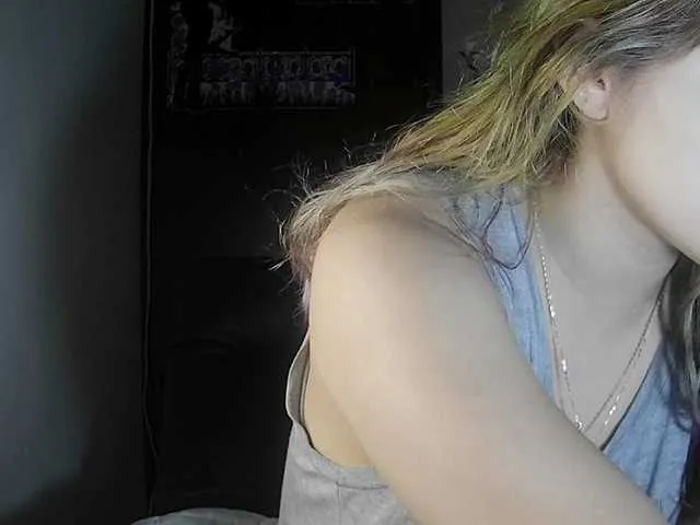 Live sex webcam photo for Elith20 #292345917