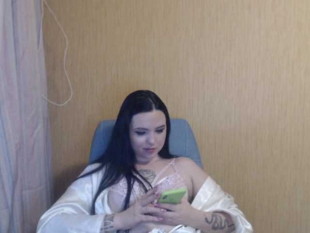 Live sex webcam photo for Elithabeth7 #272203686