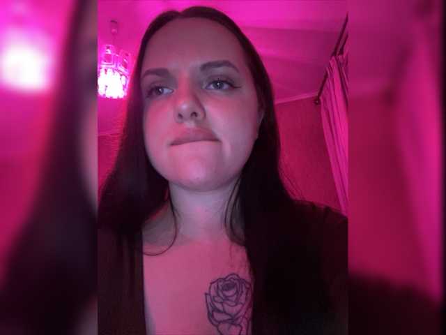 Live sex webcam photo for Elithabeth7 #276734046