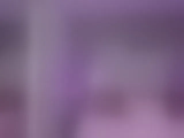Live sex webcam photo for ElizHarper #292642997