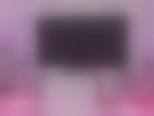 Live sex webcam photo for ElizHarper #293190730
