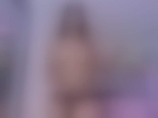Live sex webcam photo for ElizHarper #294185454