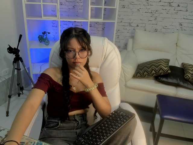 Live sex webcam photo for Eliza-mari #277094433