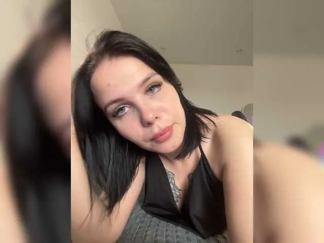 Live sex webcam photo for Eliza0 #293617534