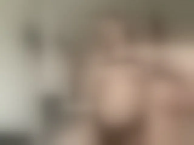 Live sex webcam photo for Eliza0 #293760246