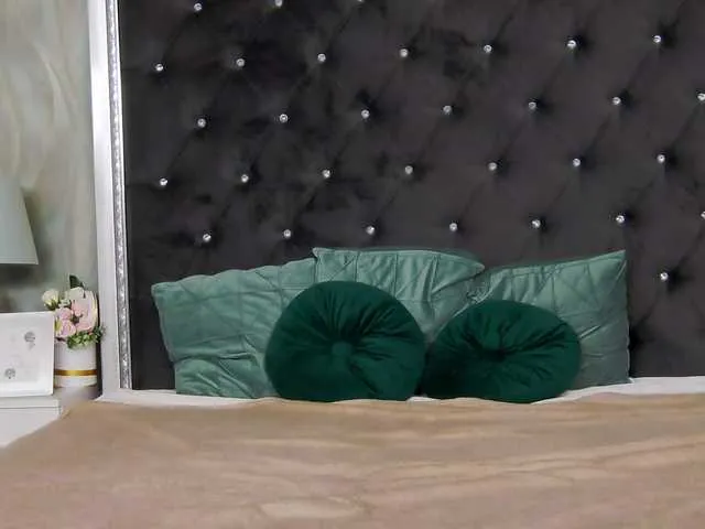Live sex webcam photo for ElizaIbarra #291024911
