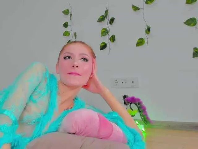 Live sex webcam photo for ElizaLizz #290670491