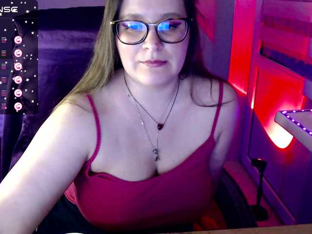 Live sex webcam photo for Elizabeth-3 #277269327