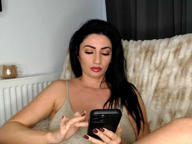 Live sex webcam photo for ElizabethAC #292301175