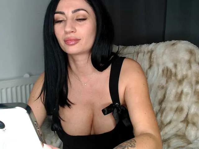 Live sex webcam photo for ElizabethAC #293092703