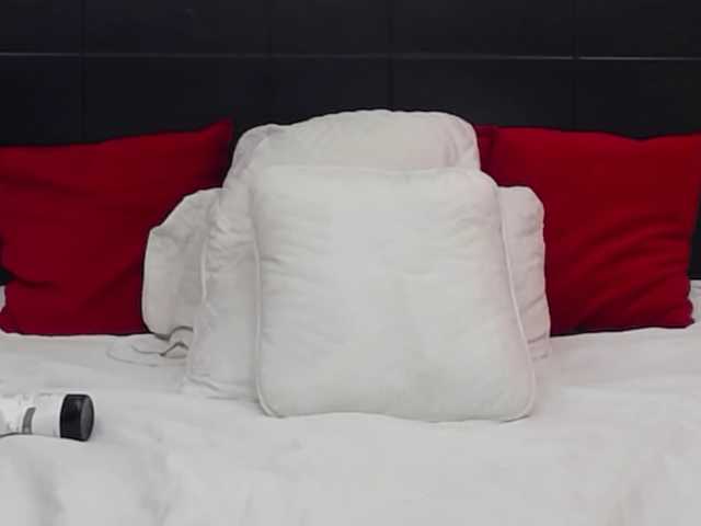 Live sex webcam photo for ElizabethMors #274189885