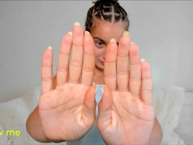 Live sex webcam photo for ElizabethSw #274433055