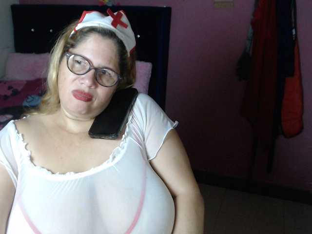 Live sex webcam photo for ElizabethTaylor8 #291050752
