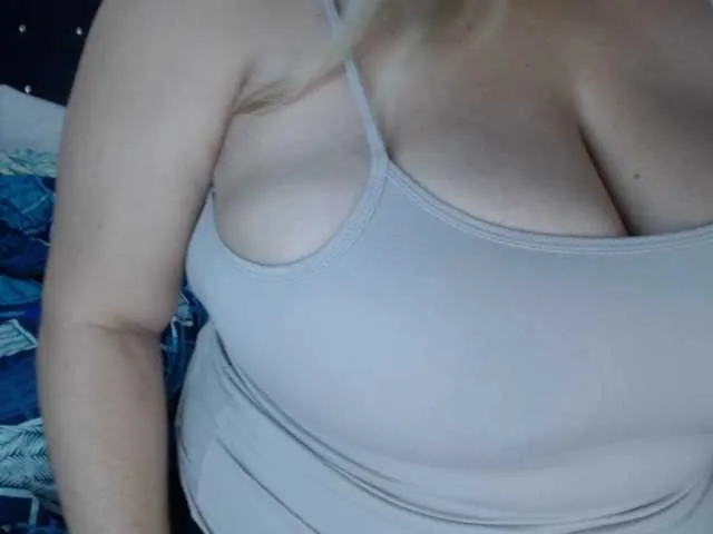 Live sex webcam photo for ElizabethTaylor8 #292289548