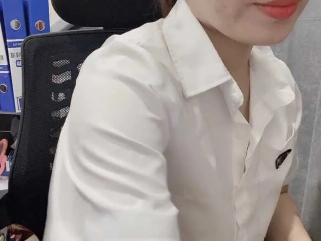 Live sex webcam photo for Elizaflower-To #276677494