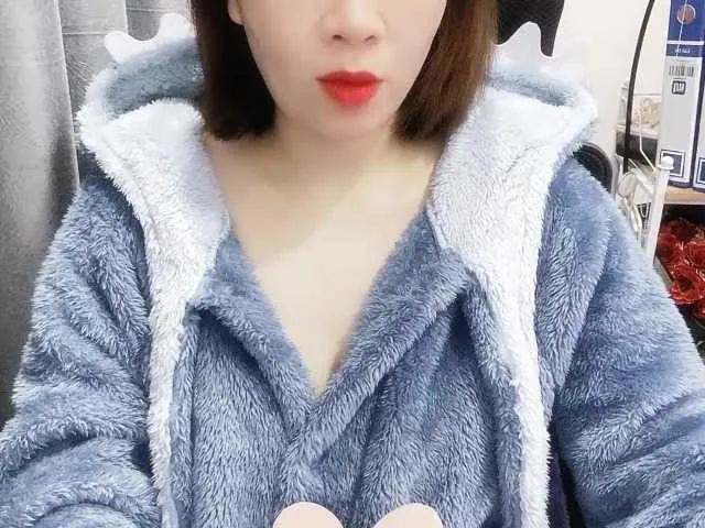 Live sex webcam photo for Elizaflower-To #276825987