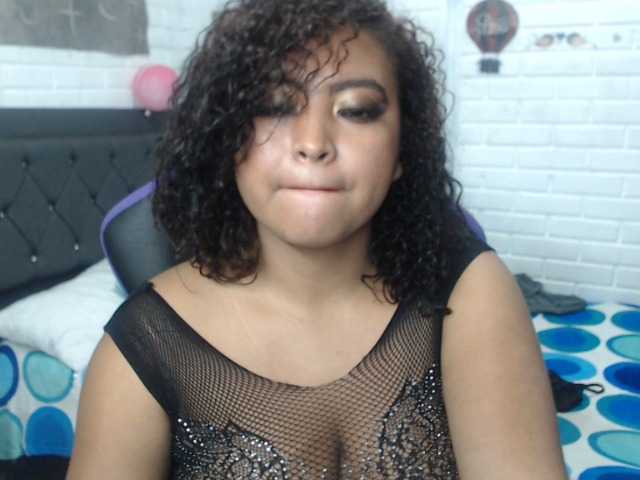 Live sex webcam photo for Elizarossi1 #273388322