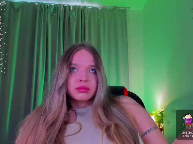 Live sex webcam photo for Ella-Adams #275605216