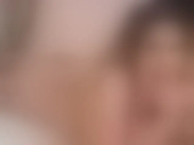 Live sex webcam photo for EllaAziana #292475711