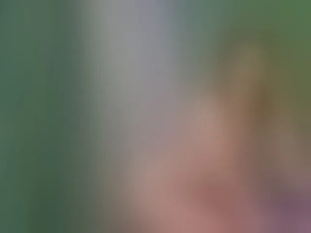 Live sex webcam photo for EllaAziana #292745464