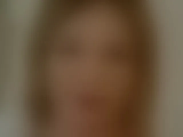 Live sex webcam photo for EllaAziana #293522709