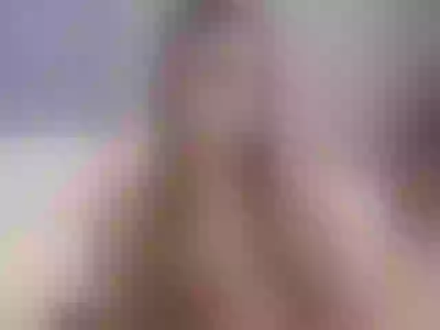 Live sex webcam photo for EllaClark #287991809