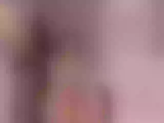 Live sex webcam photo for EllaClark #287991861