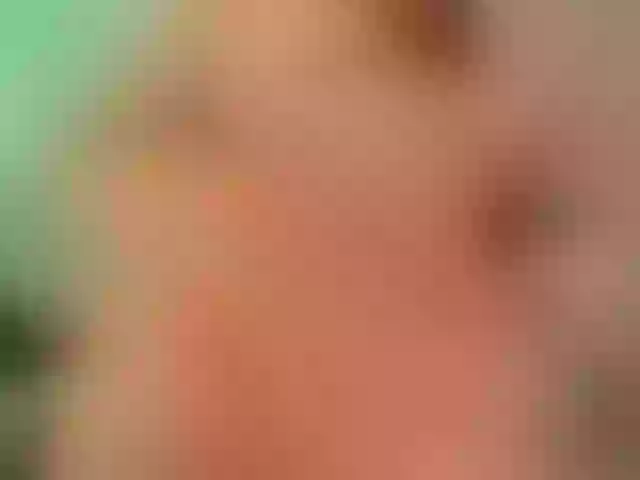 Live sex webcam photo for EllaClark #287991869