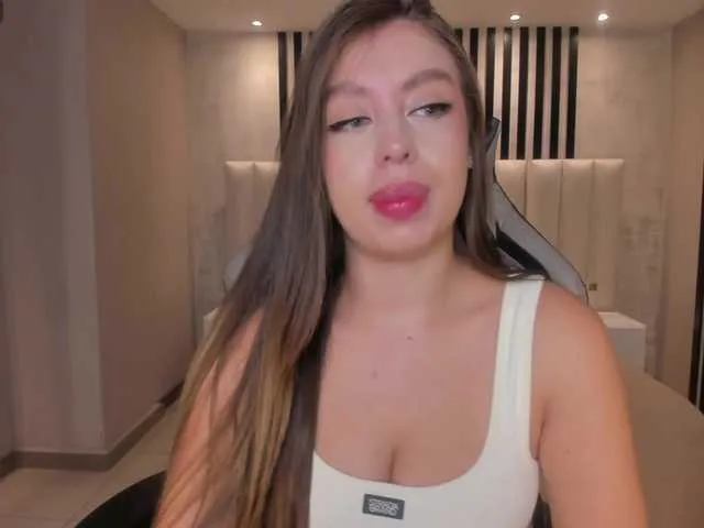 Live sex webcam photo for EllaClark #290926493