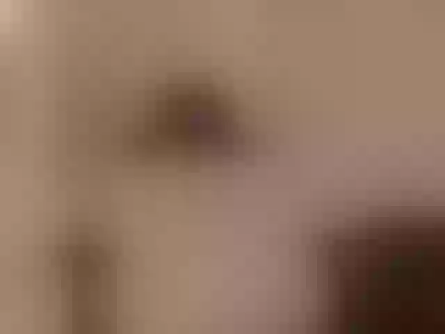 Live sex webcam photo for EllaClark #292070975