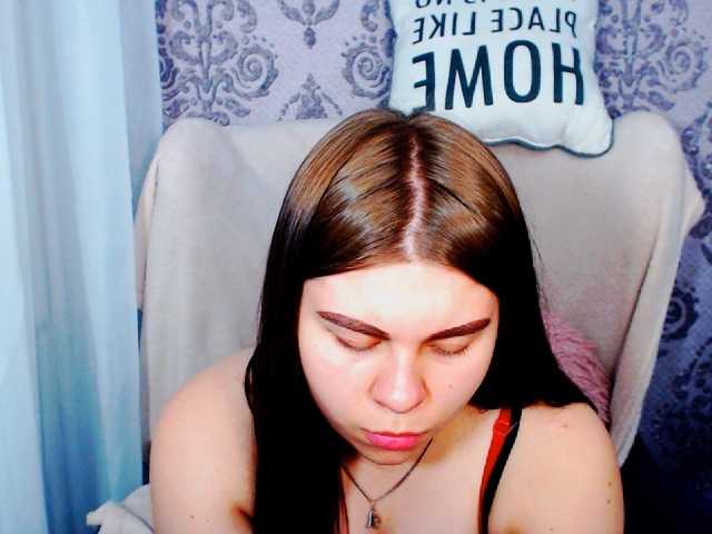 Live sex webcam photo for EllaCute #275854144