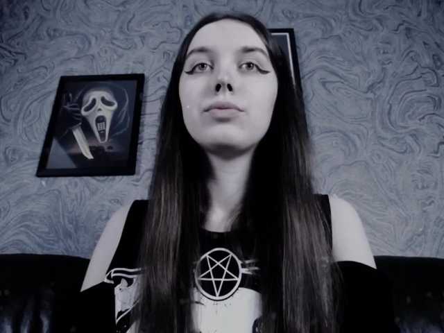 Live sex webcam photo for EllaDark #271932995