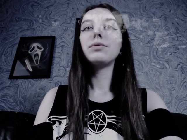 Live sex webcam photo for EllaDark #271979673