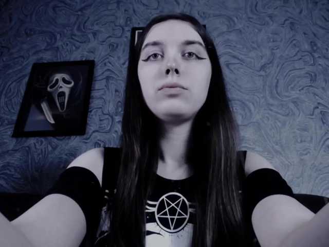 Live sex webcam photo for EllaDark #272096197