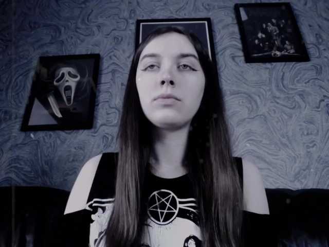 Live sex webcam photo for EllaDark #272477549