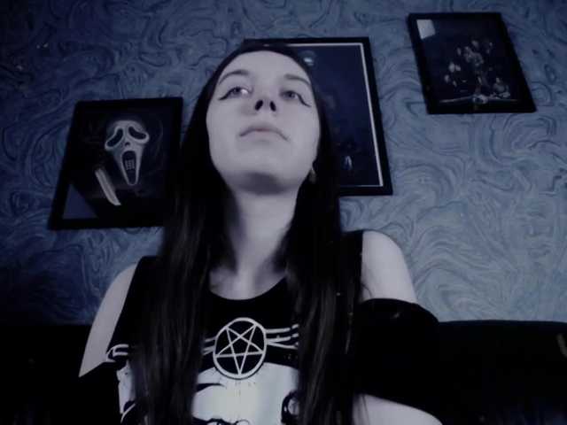 Live sex webcam photo for EllaDark #272895841